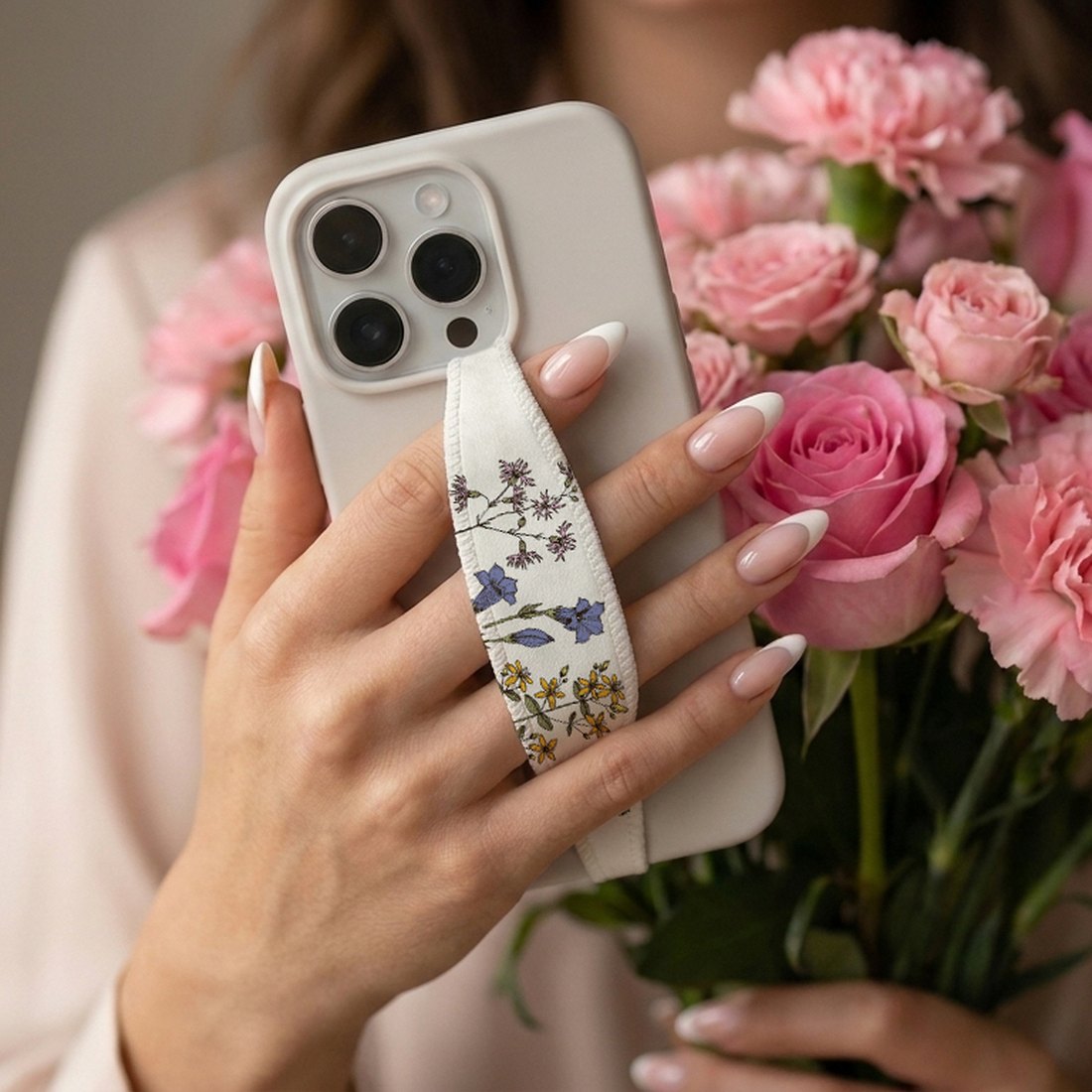 Vintage Garden floral strap